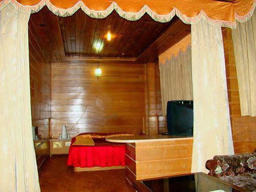 מנאלי Chandermukhi Hotel מראה חיצוני תמונה